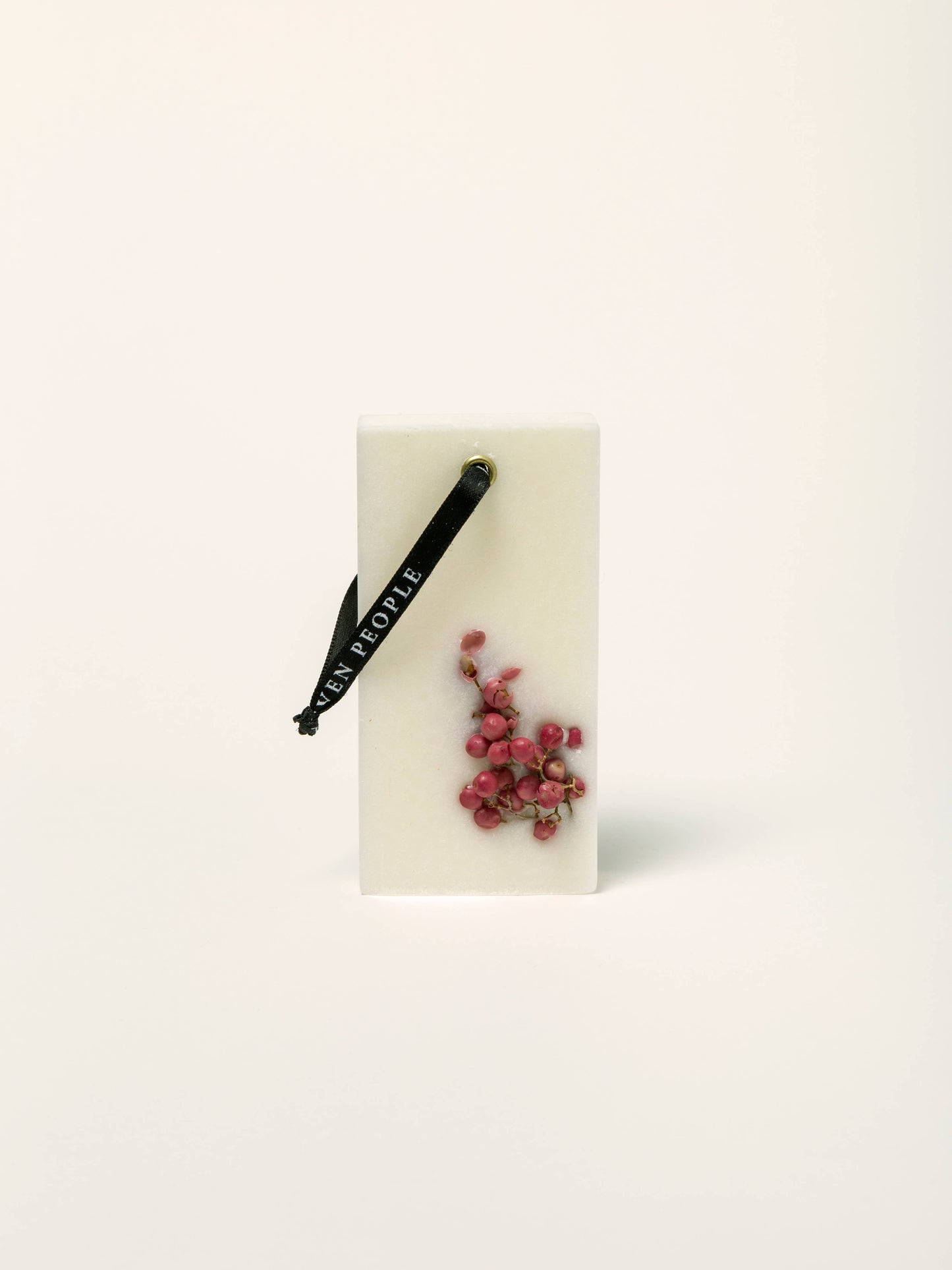 05 Blackcurrant, Birch and Oakmoss Closet Wax Bar Freshener: Pack of 5 small