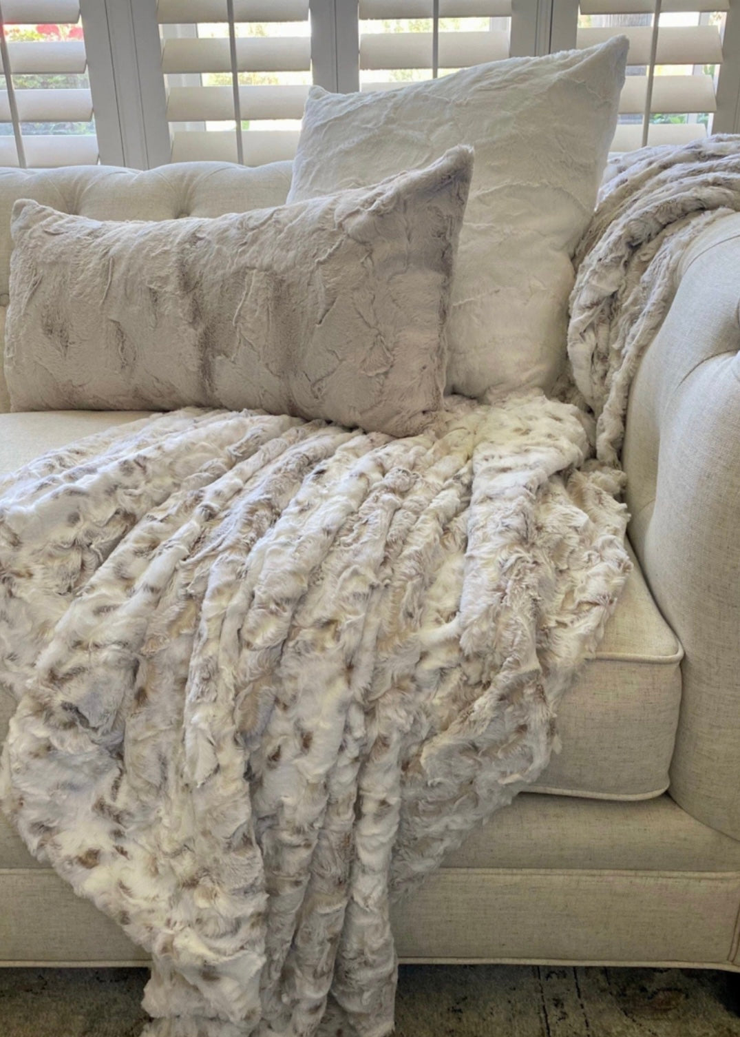 Snowy Owl Couture Throw