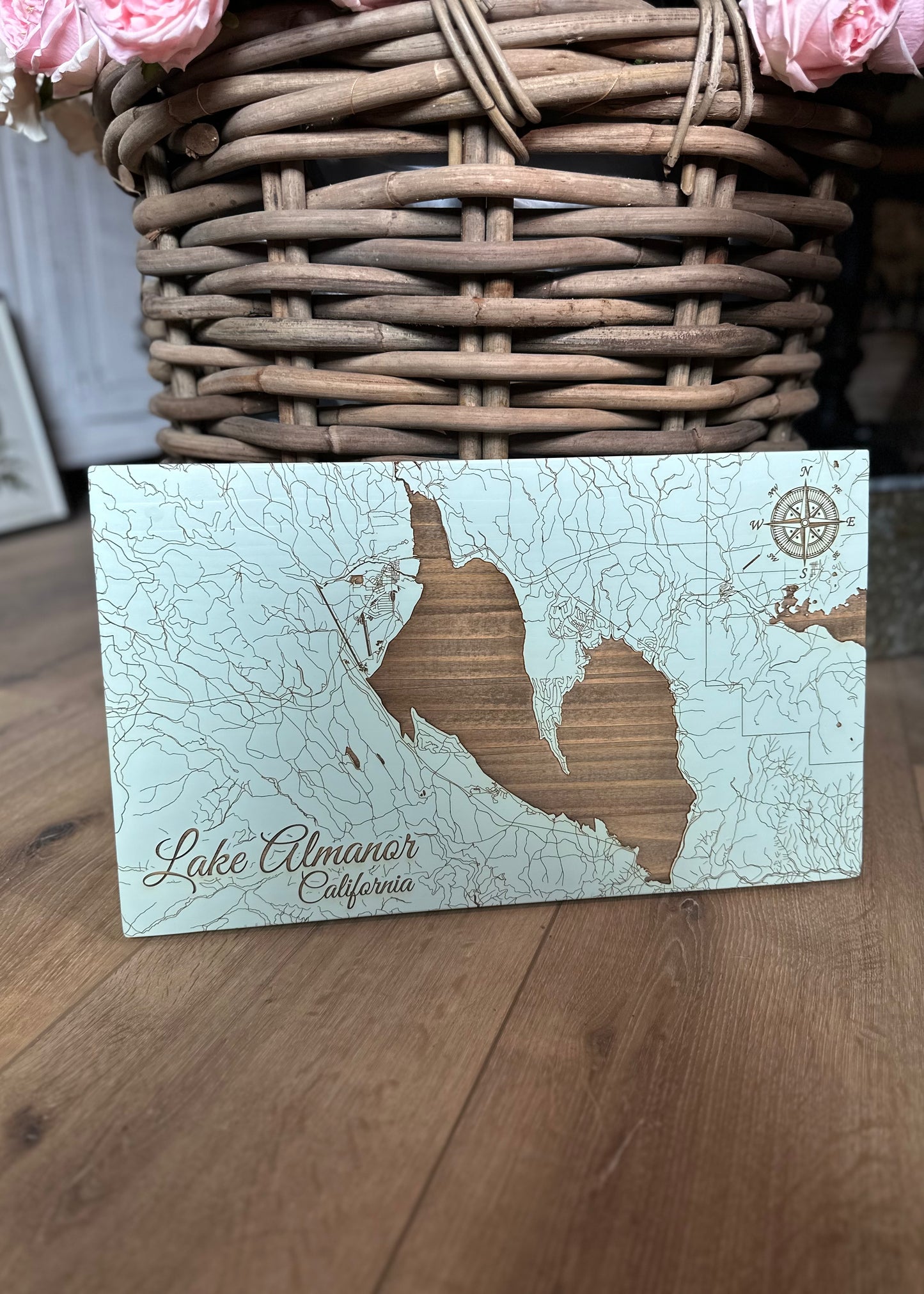 Small Seaglass Map of Lake Almanor Sign