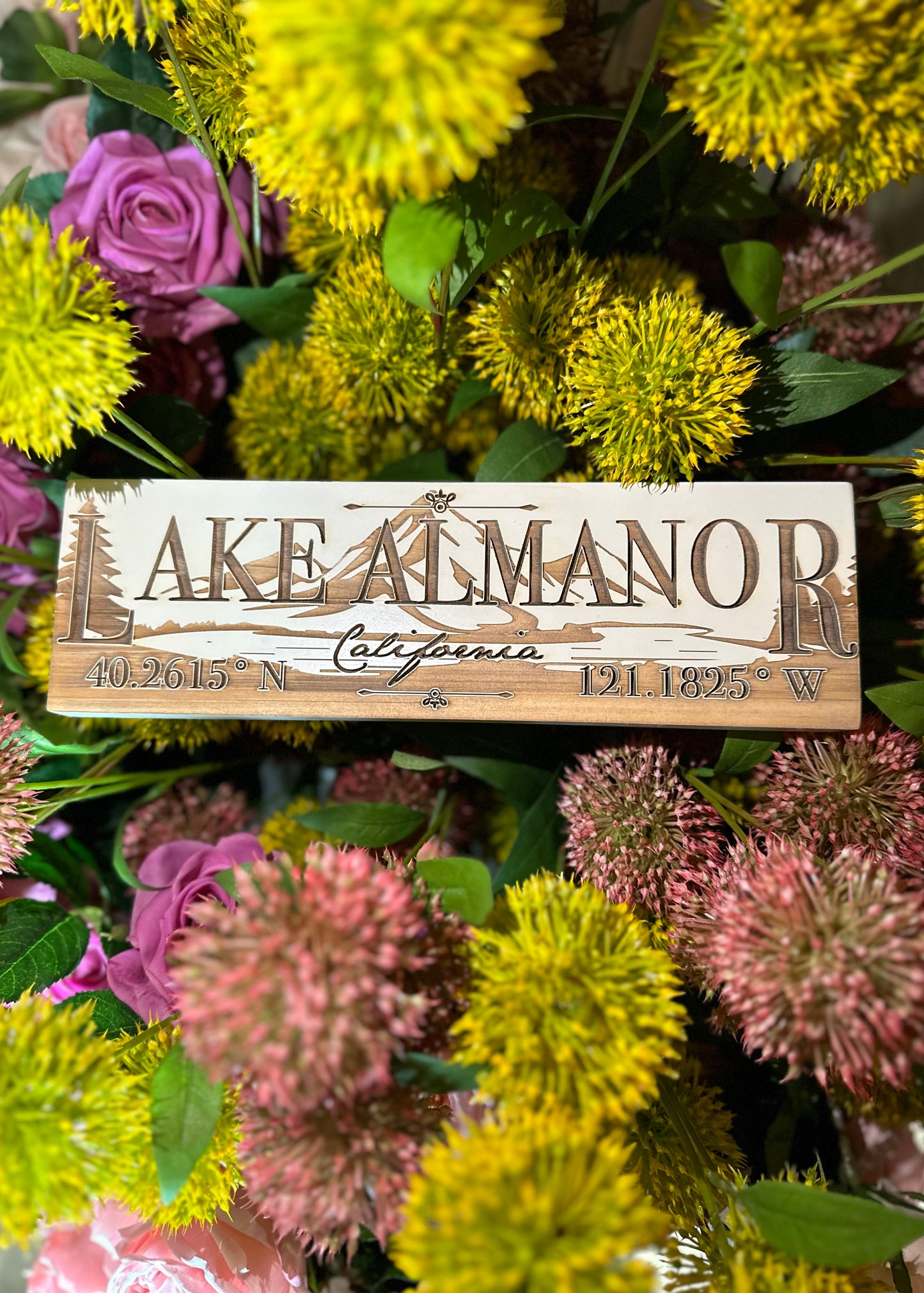 Mini Signs of Lake Almanor w/ Mountain & Lake