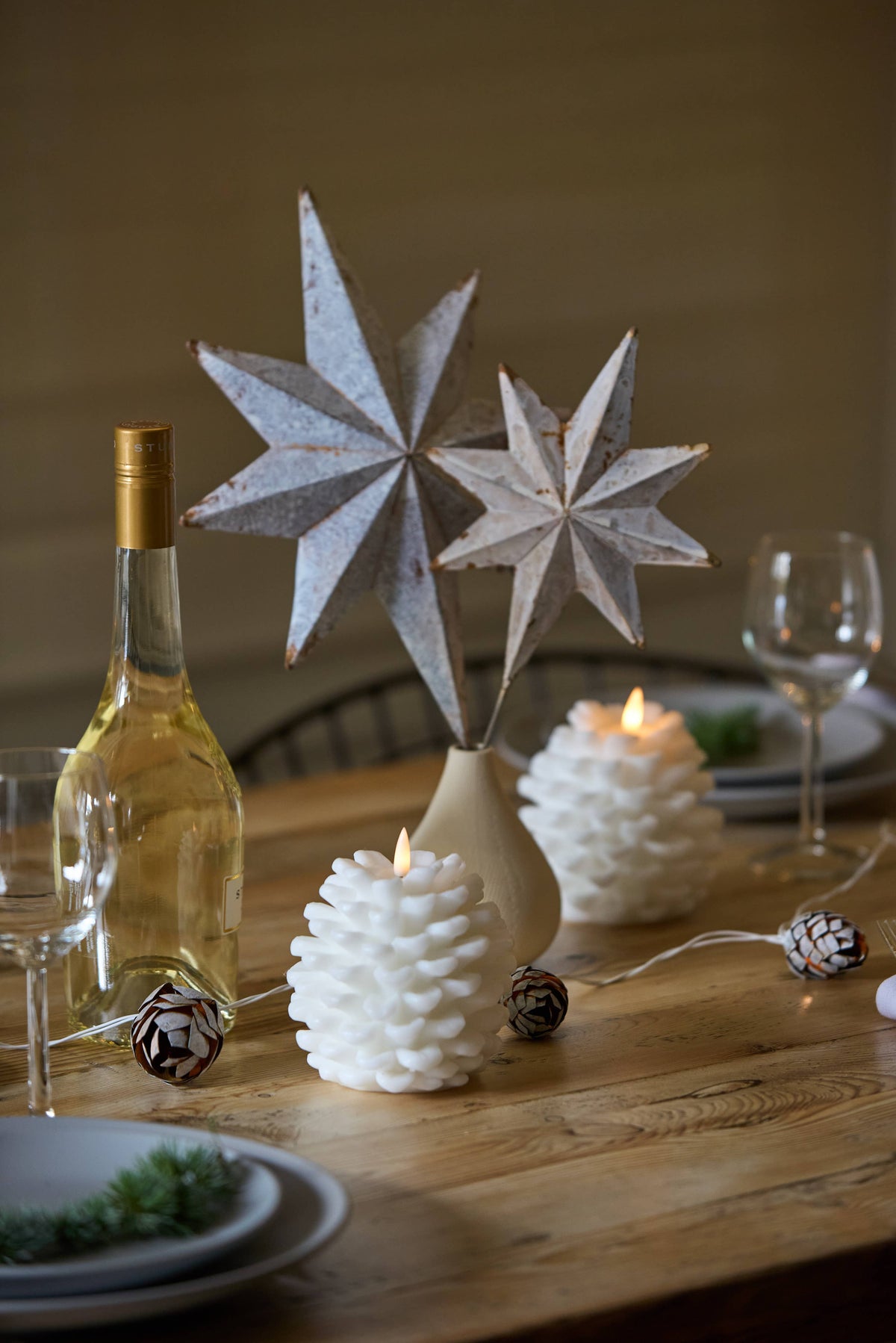 Pinecone Candle - Perfect Christmas Centerpiece: White