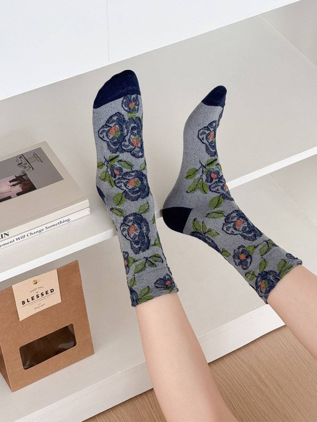 Rufia - Vintage Bloom Embroidered Crew Socks: Navy