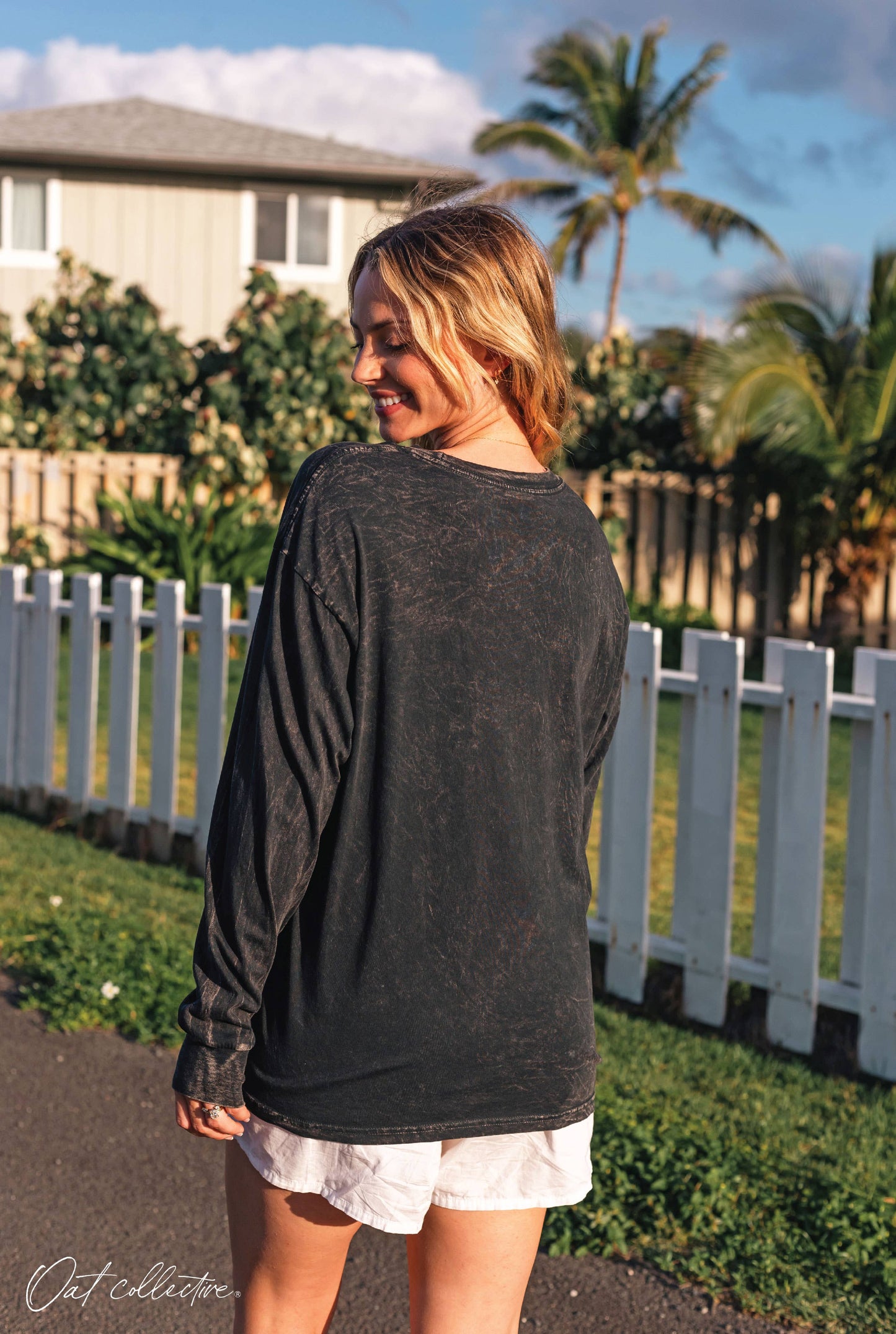 LAKE Mineral Washed Long Sleeve Graphic  : CREAM / M