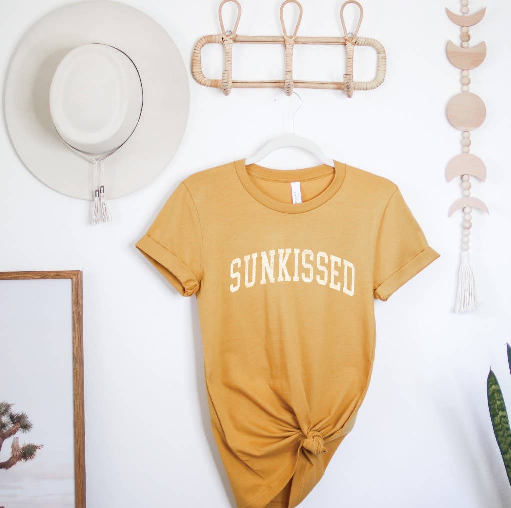 SUNKISSED Graphic T-Shirt: HEATHER MUSTARD / XL