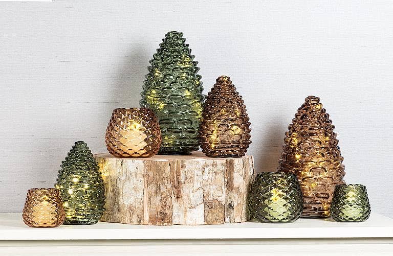 Medium Pinecone Tealight: Green