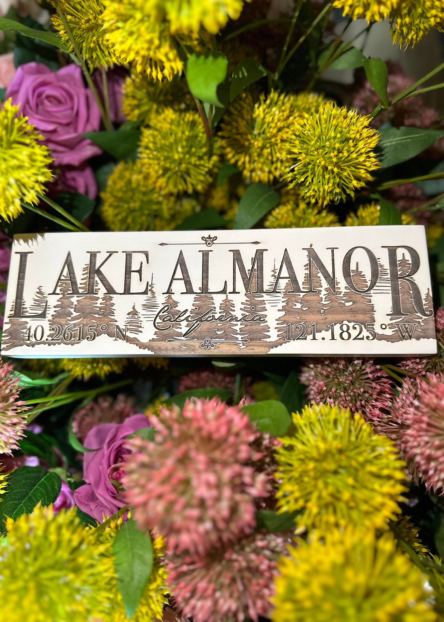 Mini Signs of Lake Almanor w/ Tree Line